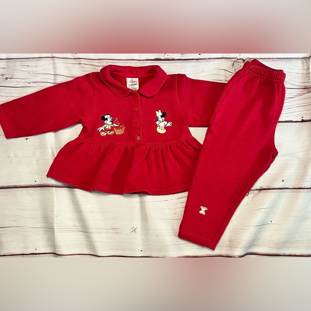 Disney Mickey & Minnie Mouse Apple Theme Fall Outfit